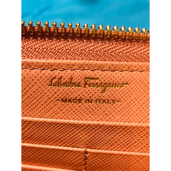 Salvatore Ferragamo Gancini Zip Around Wallet Burgundy /Pink Full Size - Picture 13 of 14